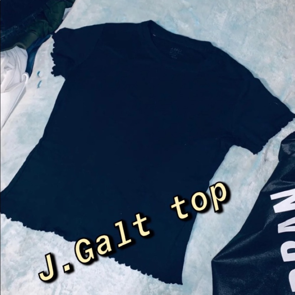 SOLD‼️J.Galt ruffle top